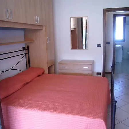 In 25805 Eraclea Mare